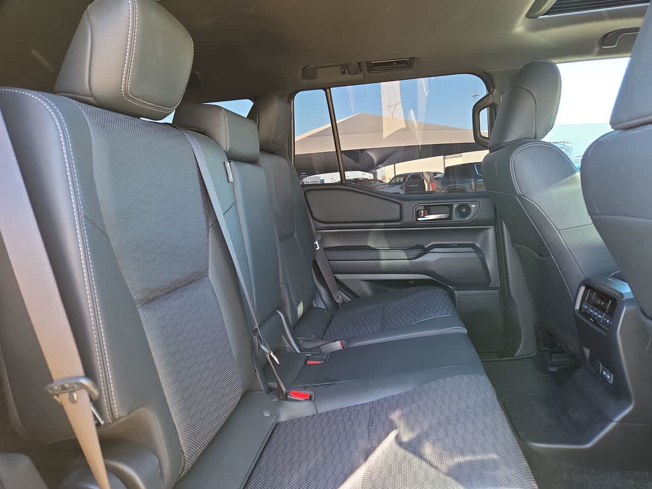 2025 Toyota Land Cruiser 4WD (Natl)