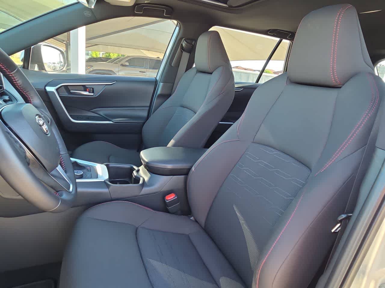 2025 Toyota RAV4 Plug-In Hybrid SE