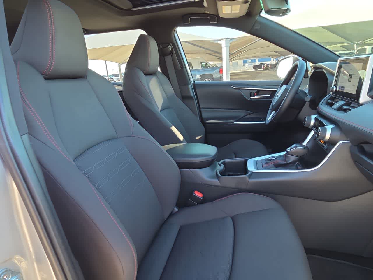 2025 Toyota RAV4 Plug-In Hybrid SE