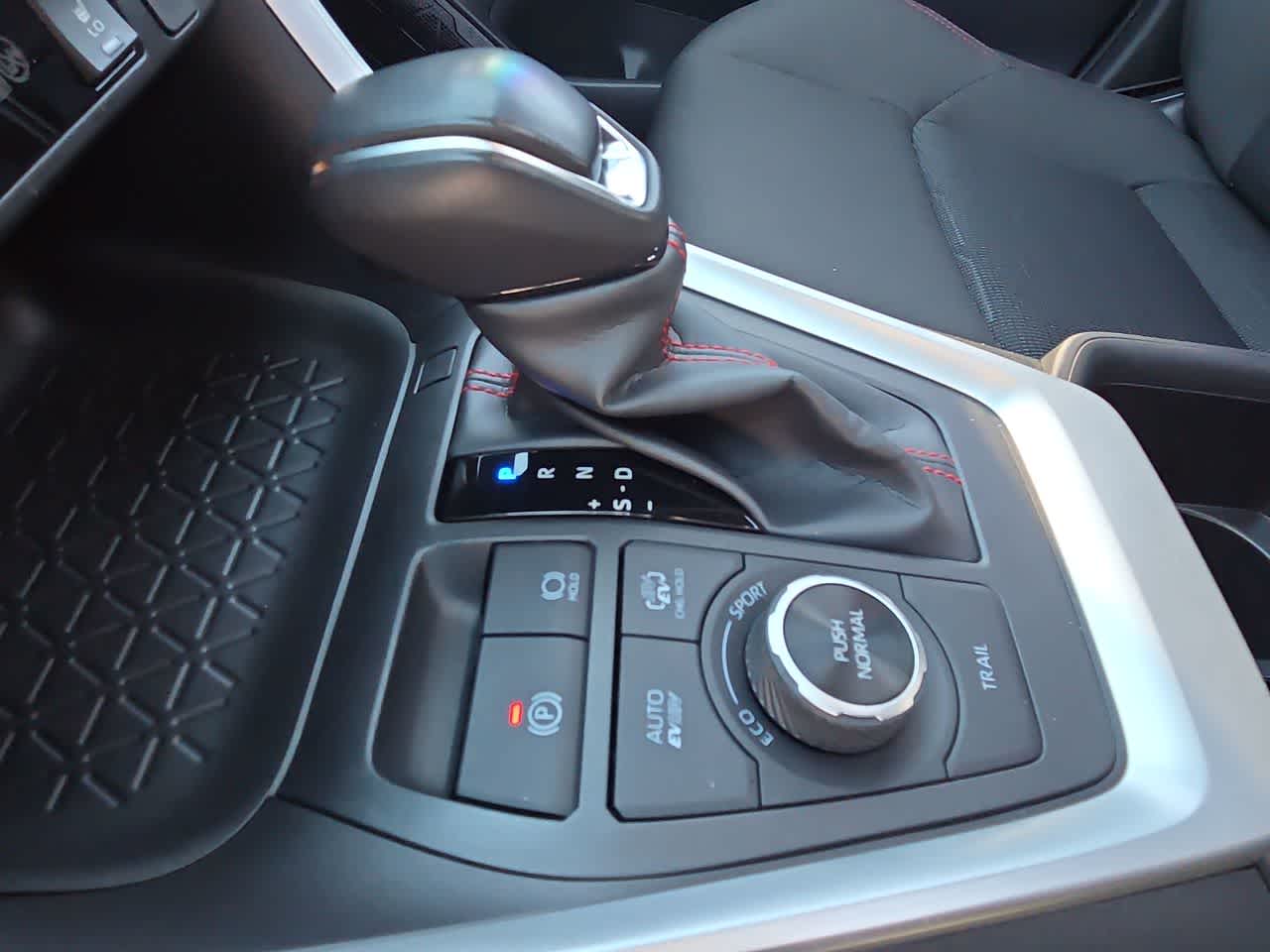 2025 Toyota RAV4 Plug-In Hybrid SE