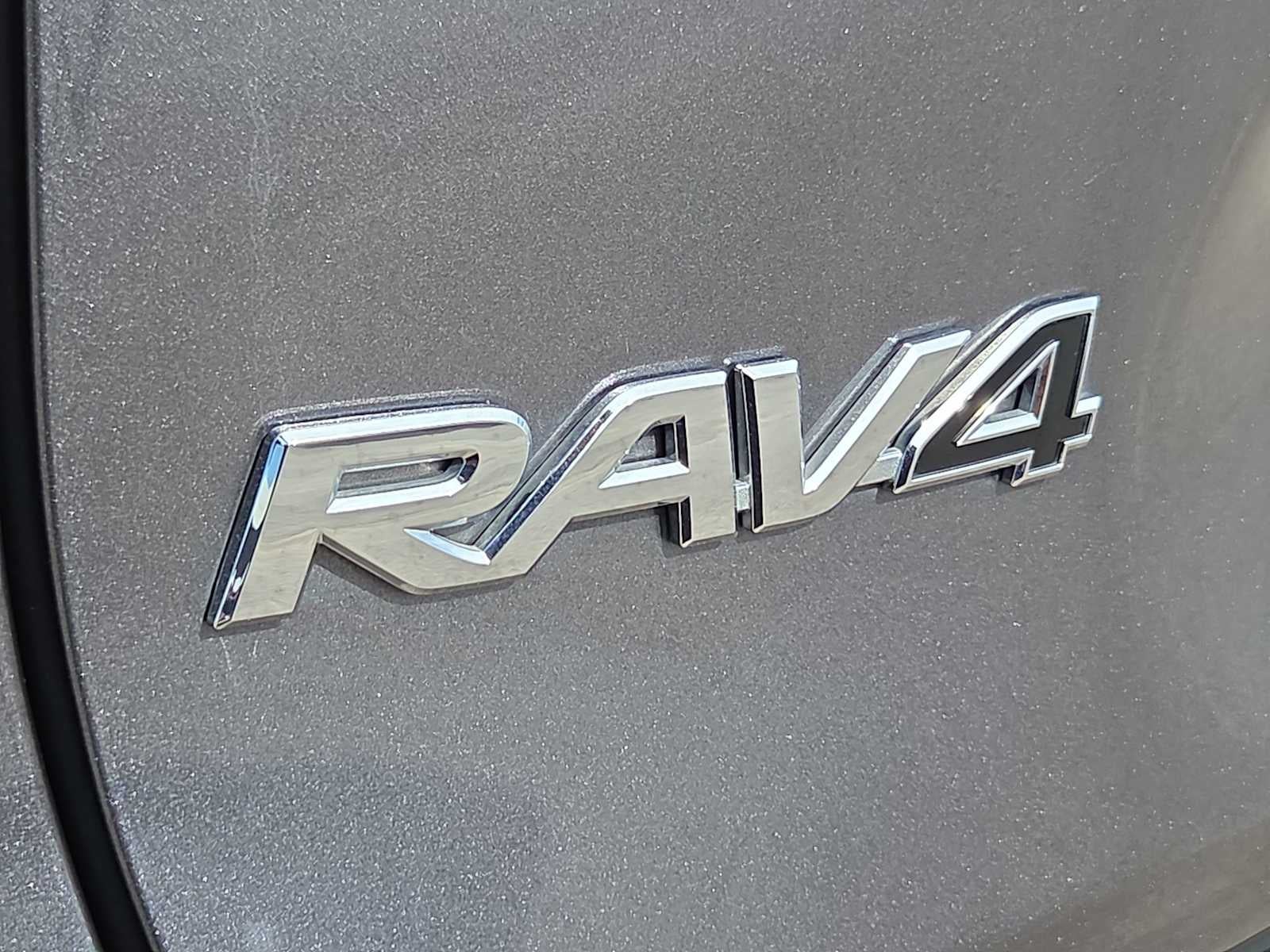 2025 Toyota RAV4 Hybrid XLE Premium