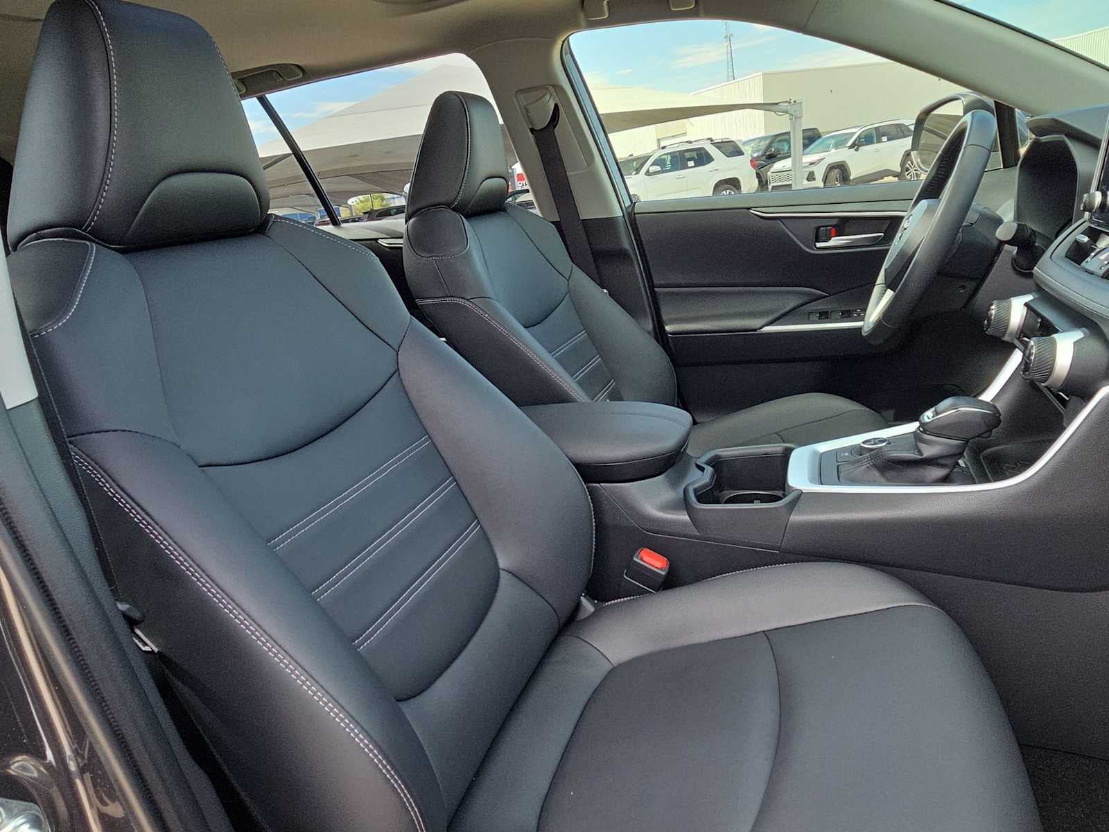 2025 Toyota RAV4 Hybrid XLE Premium